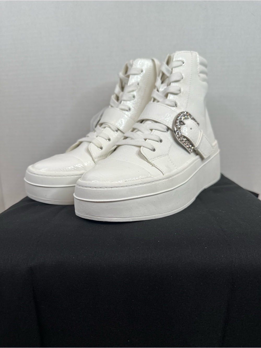 Gianni Bini White Platform High-Top Sneakers with Jeweled Buckle, size 8